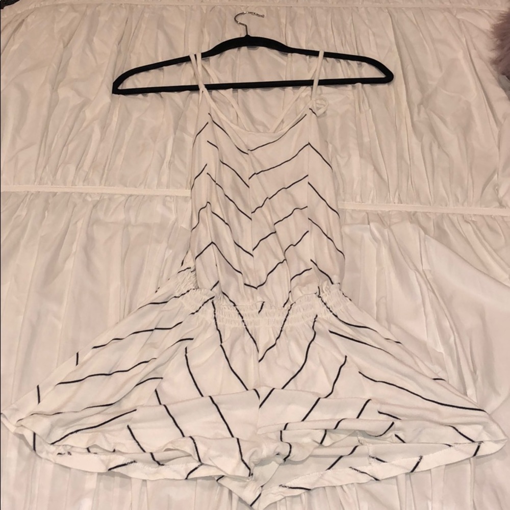 RIPCURL white/black strappy romper